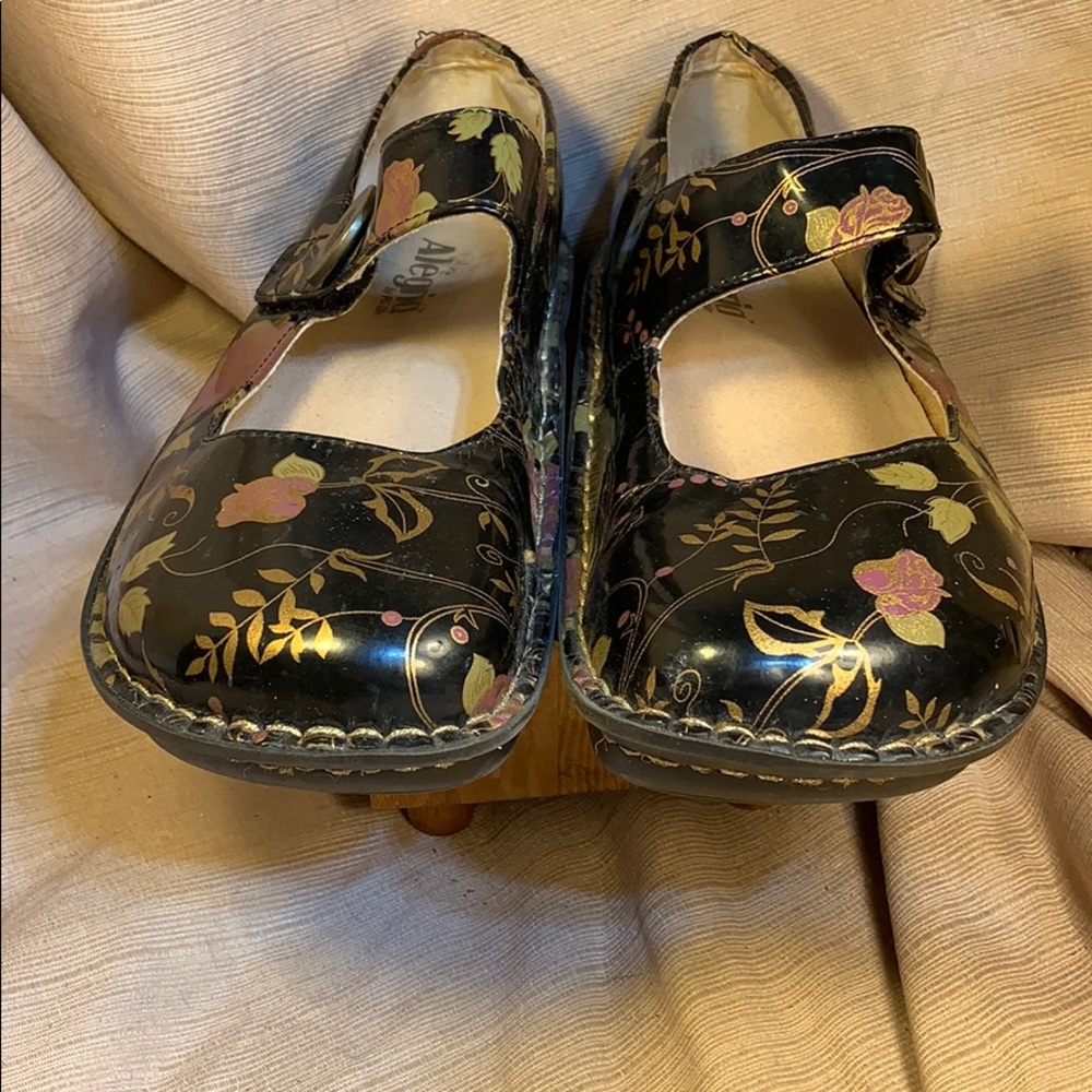 Alegria lite maryjane flower motif excellent condt - Picture 4 of 14